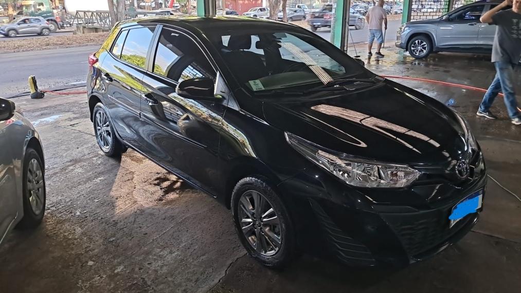 TOYOTA Yaris Hatch - Miniatura