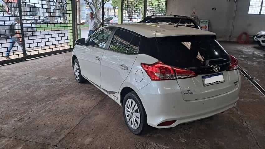 TOYOTA Yaris Hatch - Foto