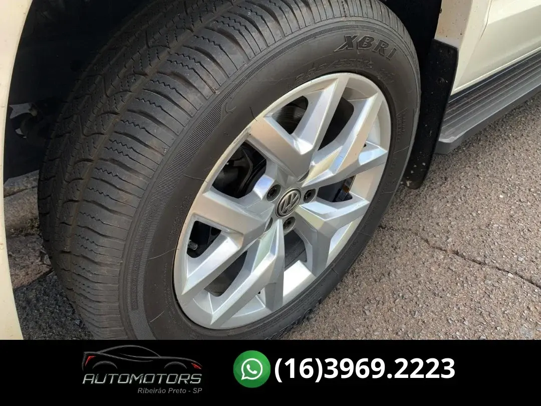 VOLKSWAGEN Amarok - Foto