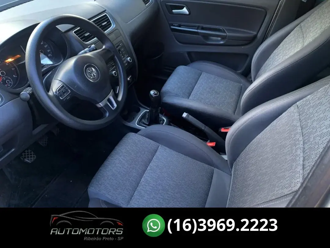 VOLKSWAGEN Fox - Foto