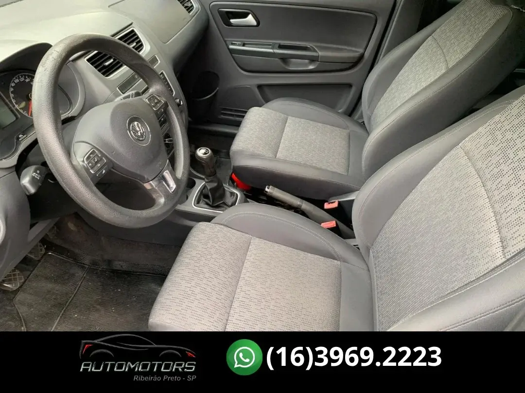 VOLKSWAGEN Fox - Foto