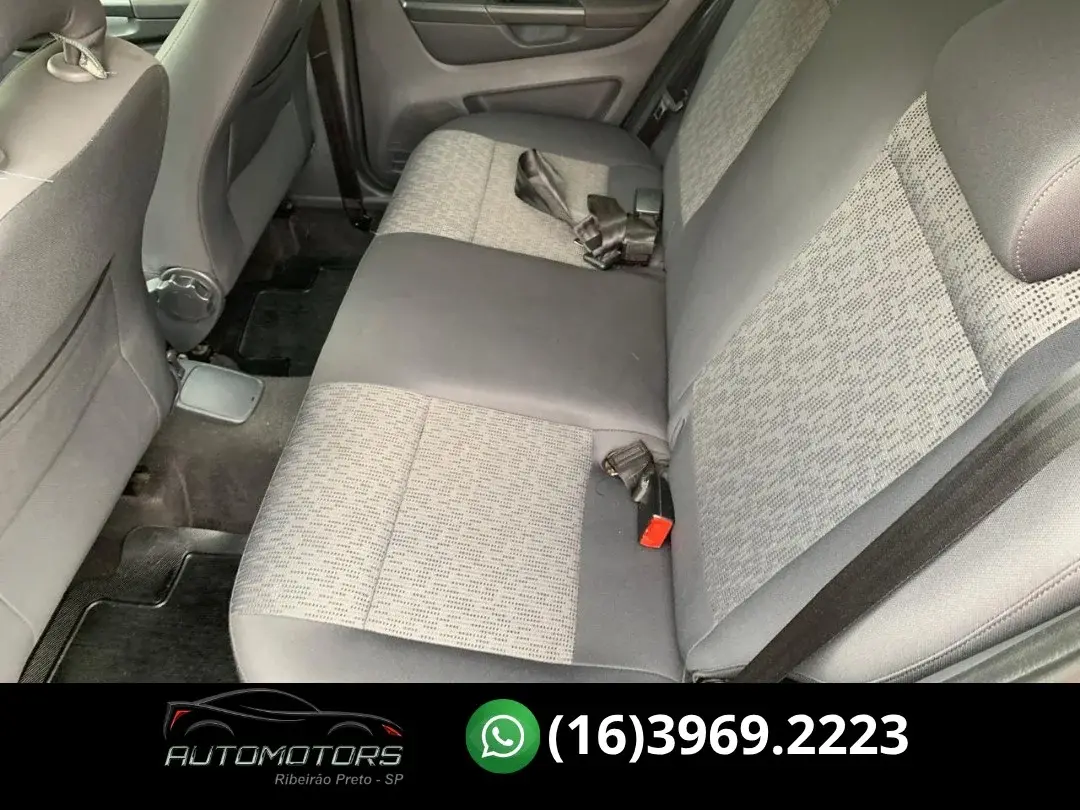 VOLKSWAGEN Fox - Foto