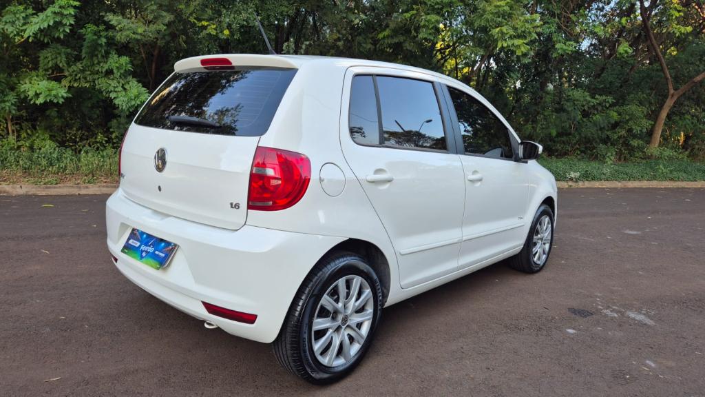 VOLKSWAGEN Fox - Foto