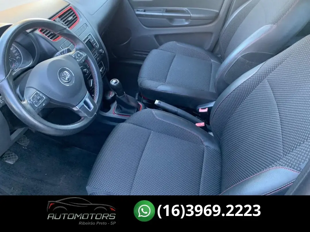 VOLKSWAGEN Fox - Foto