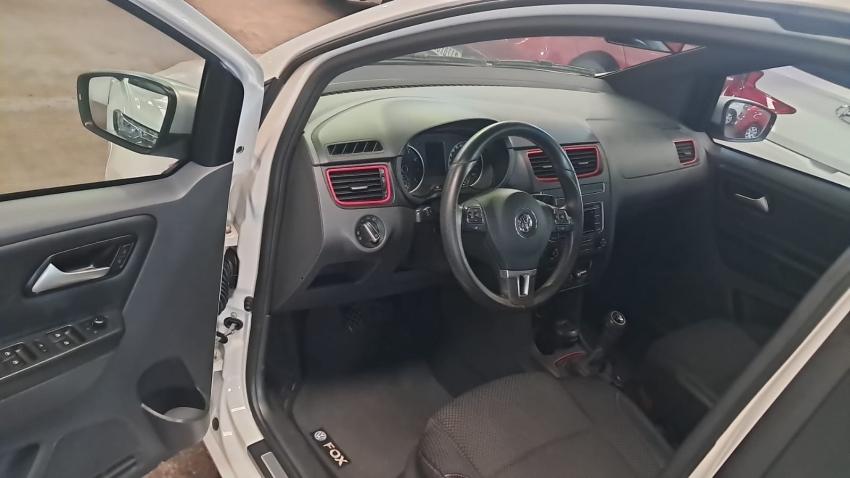 VOLKSWAGEN Fox - Foto