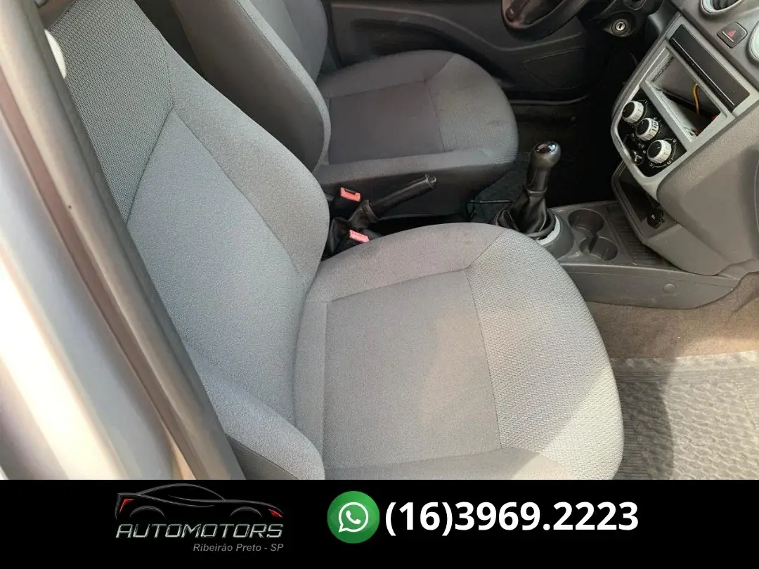 VOLKSWAGEN Gol - Foto