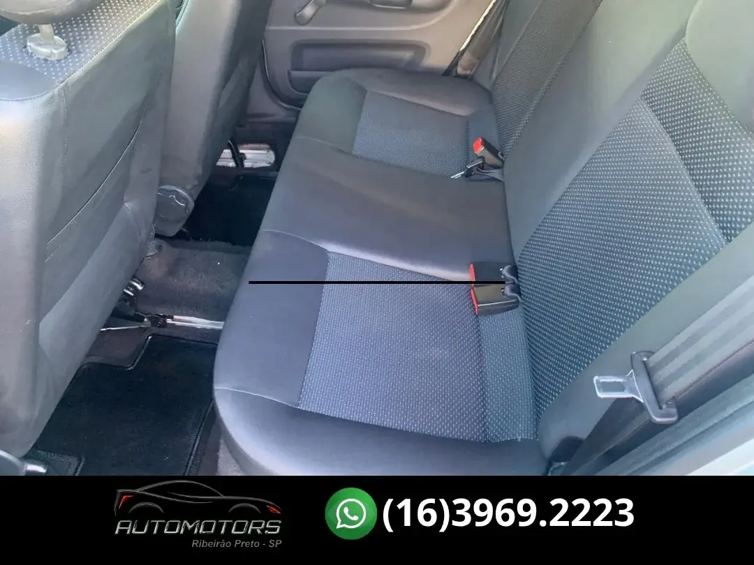 VOLKSWAGEN Gol - Foto