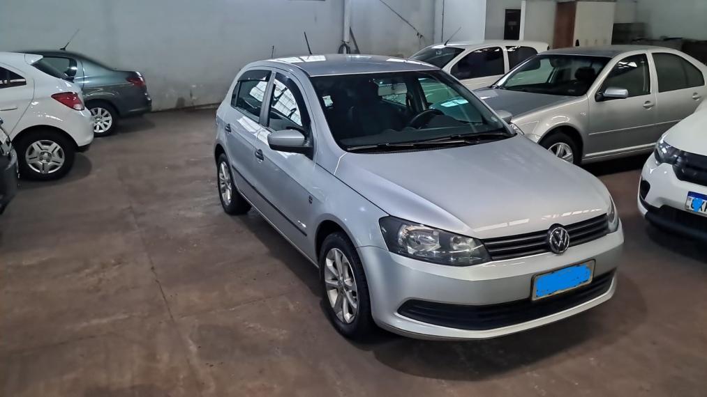VOLKSWAGEN Gol