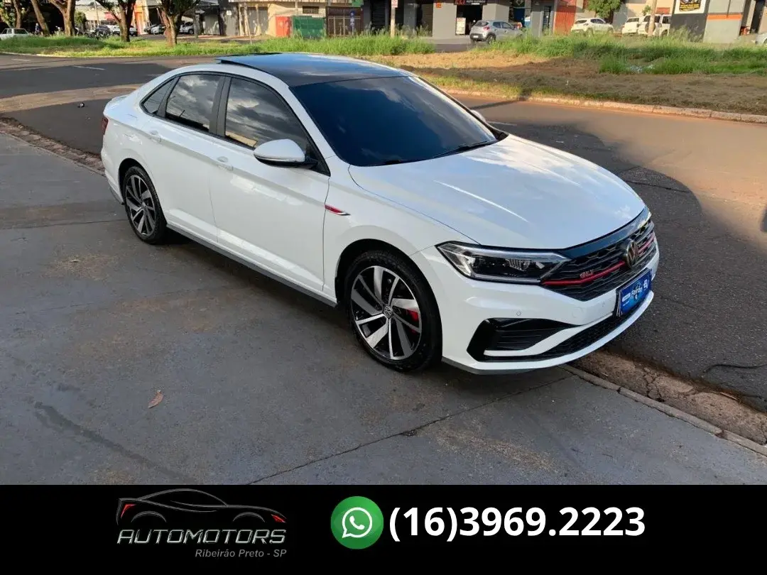 VOLKSWAGEN Jetta - Foto