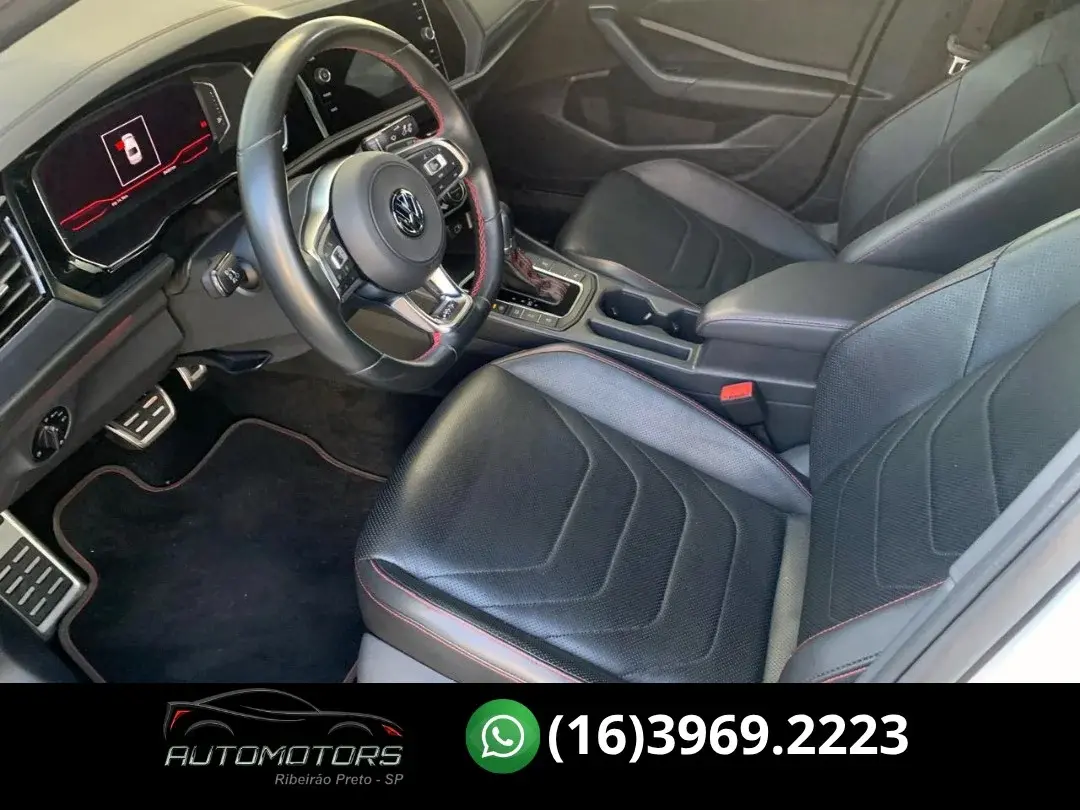 VOLKSWAGEN Jetta - Foto