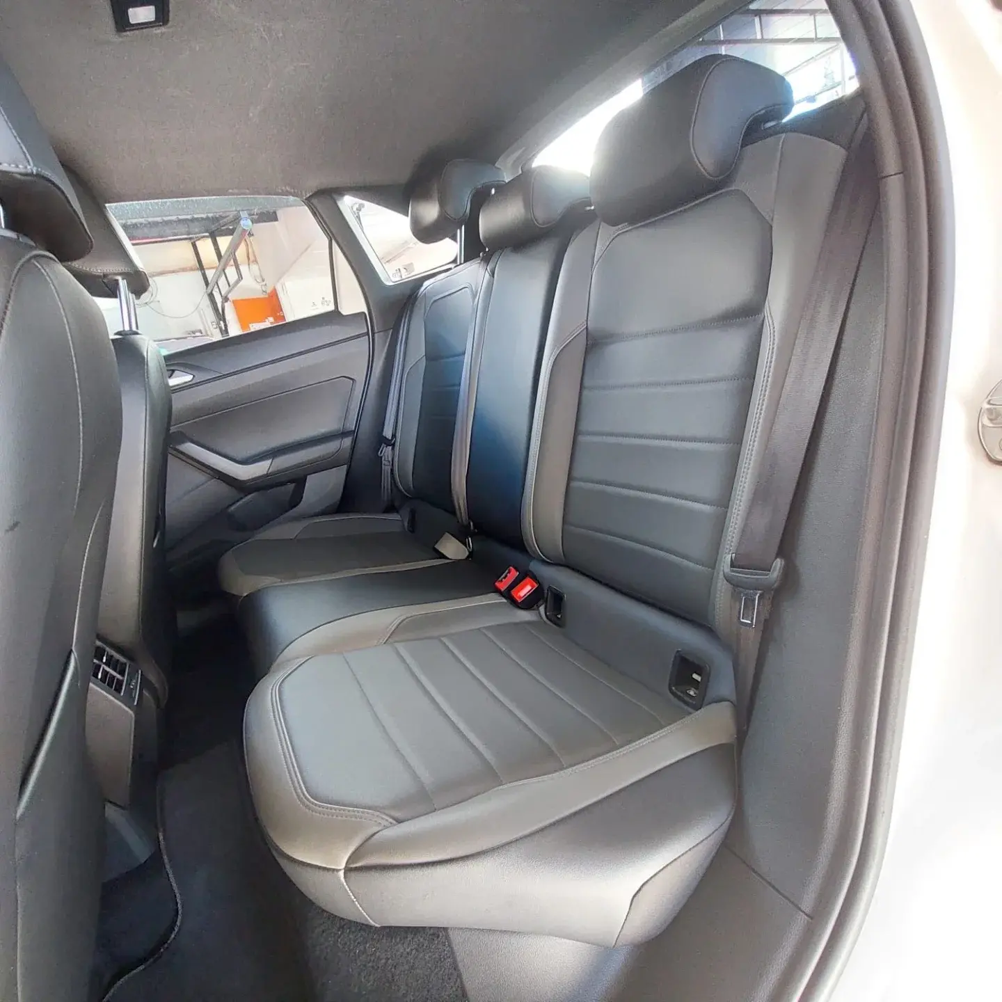 VOLKSWAGEN Nivus - Foto
