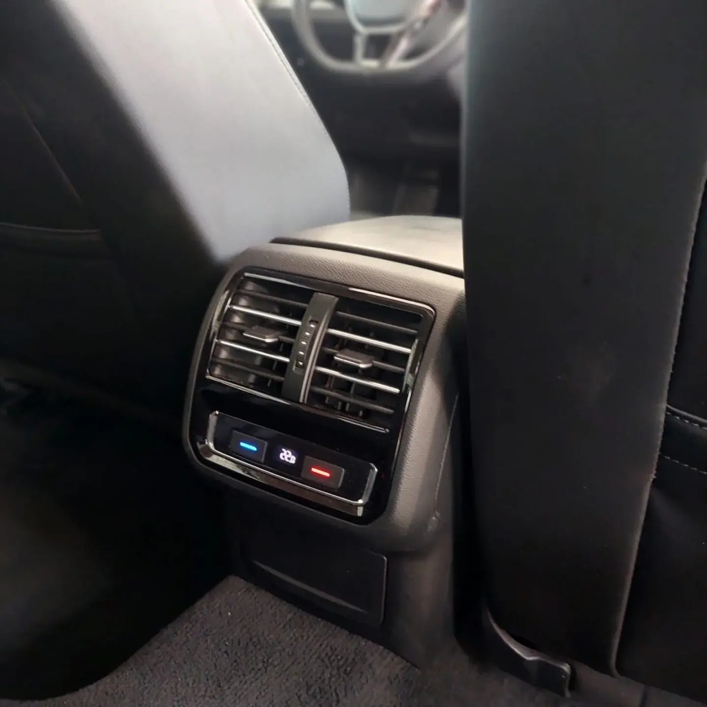 VOLKSWAGEN Passat - Foto