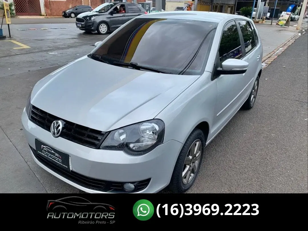 VOLKSWAGEN Polo Hatch