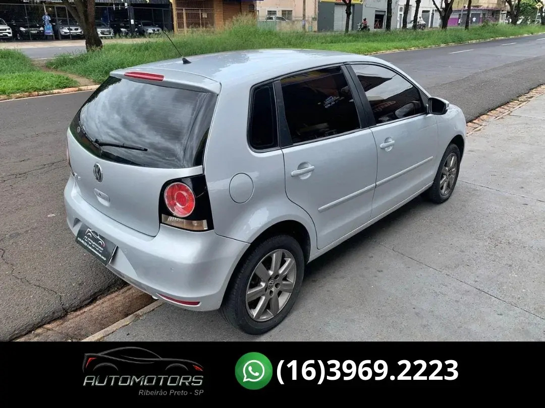 VOLKSWAGEN Polo Hatch - Foto