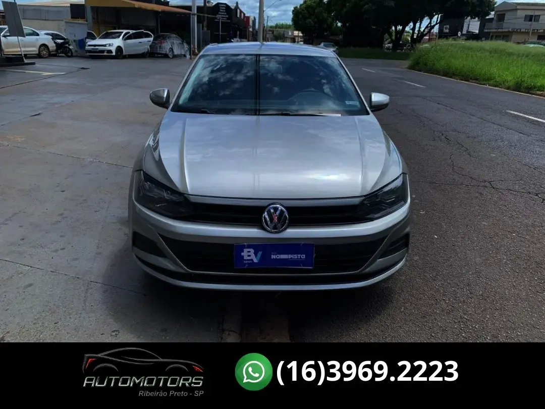 VOLKSWAGEN Polo Hatch - Foto