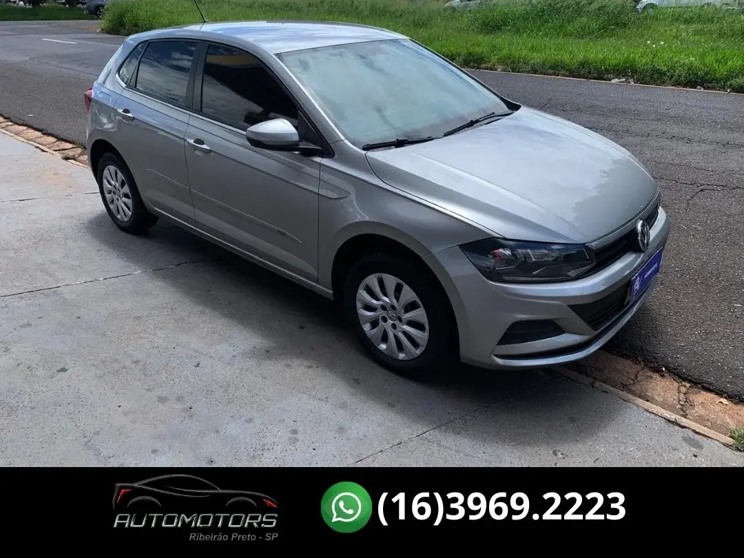 VOLKSWAGEN Polo Hatch - Foto