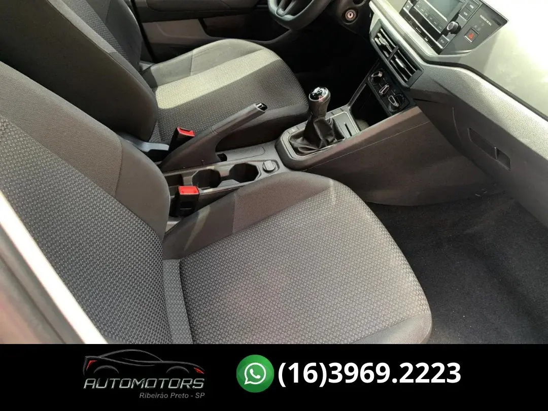 VOLKSWAGEN Polo Hatch - Foto