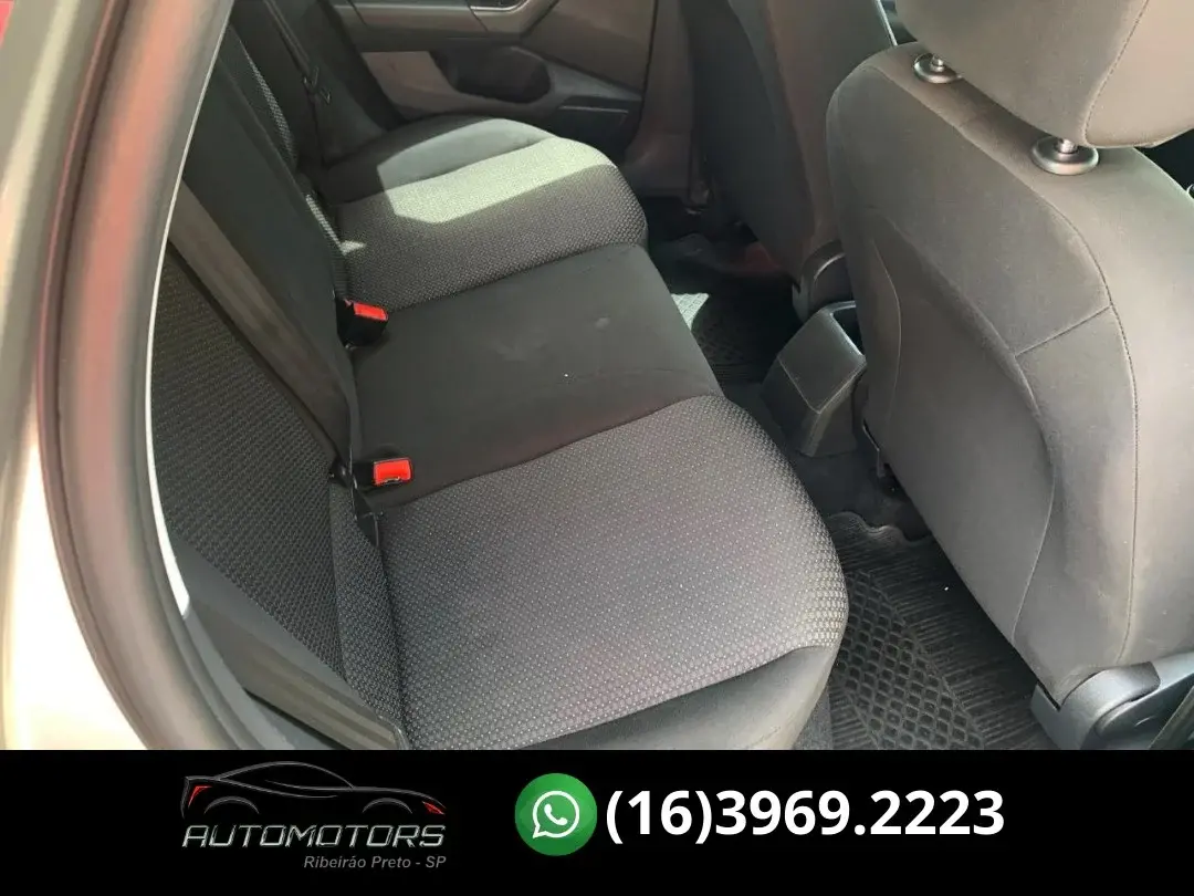 VOLKSWAGEN Polo Hatch - Foto