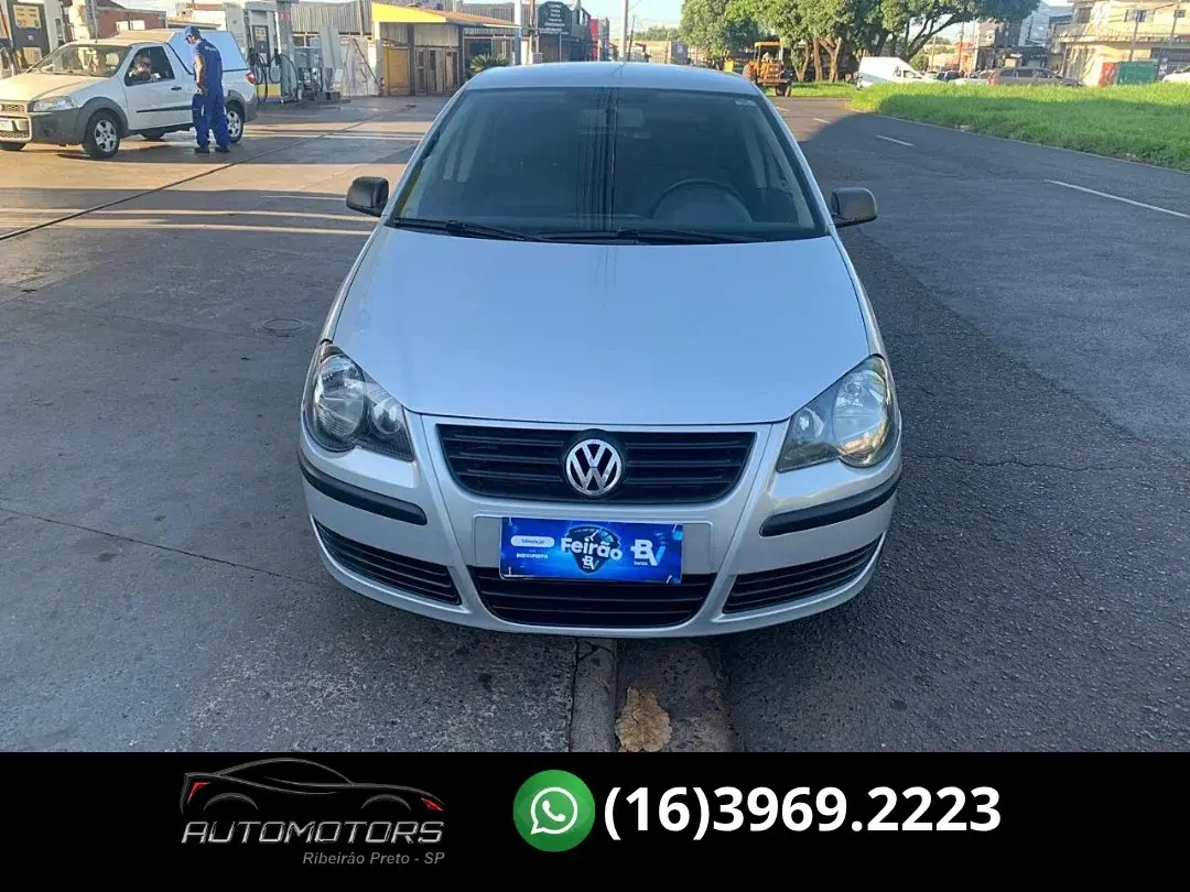 VOLKSWAGEN Polo Hatch - Foto