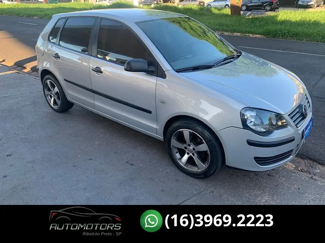 VOLKSWAGEN Polo Hatch - Foto