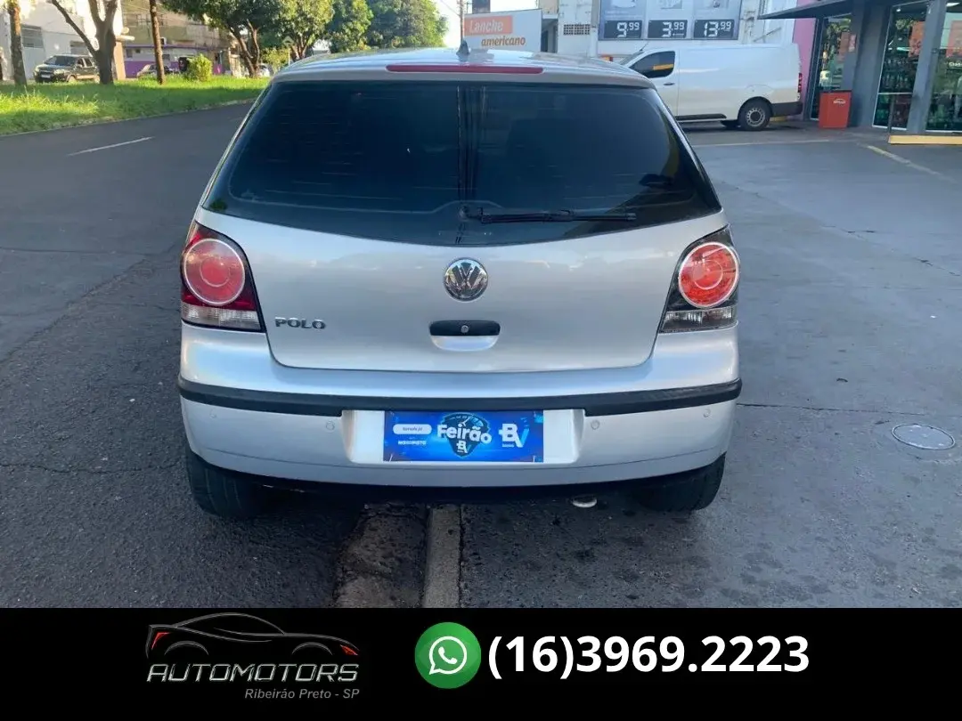 VOLKSWAGEN Polo Hatch - Foto