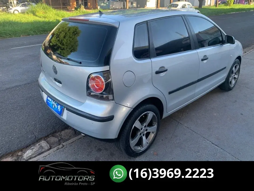 VOLKSWAGEN Polo Hatch - Foto