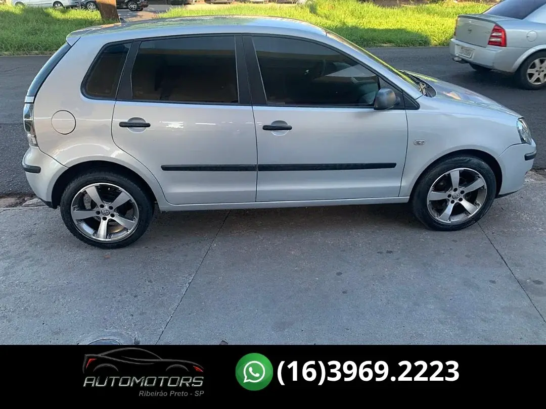 VOLKSWAGEN Polo Hatch - Foto