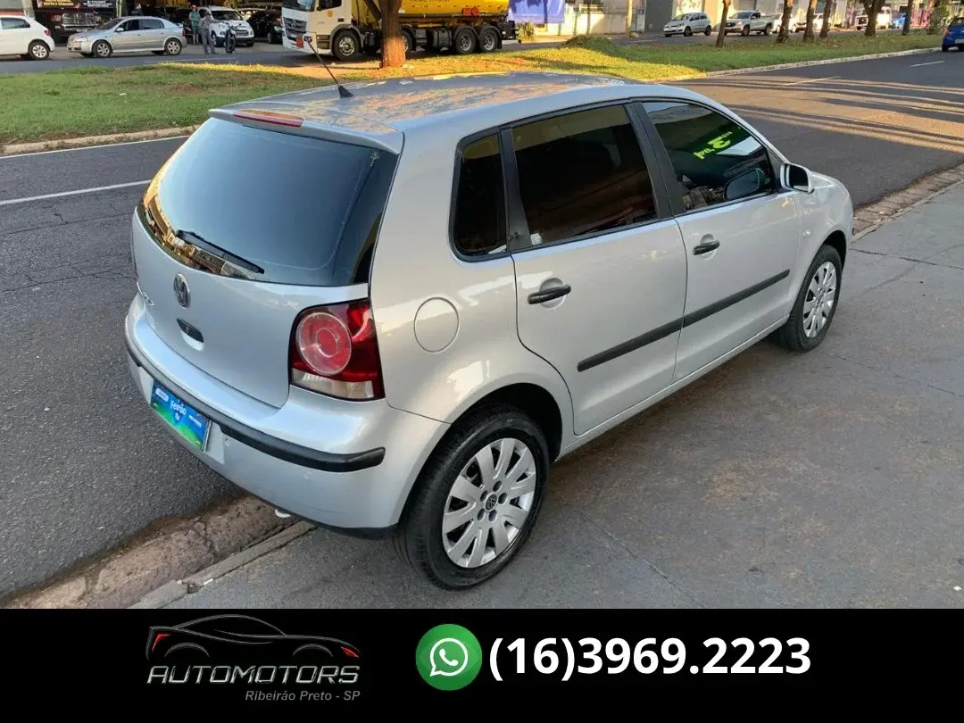 VOLKSWAGEN Polo Hatch - Foto