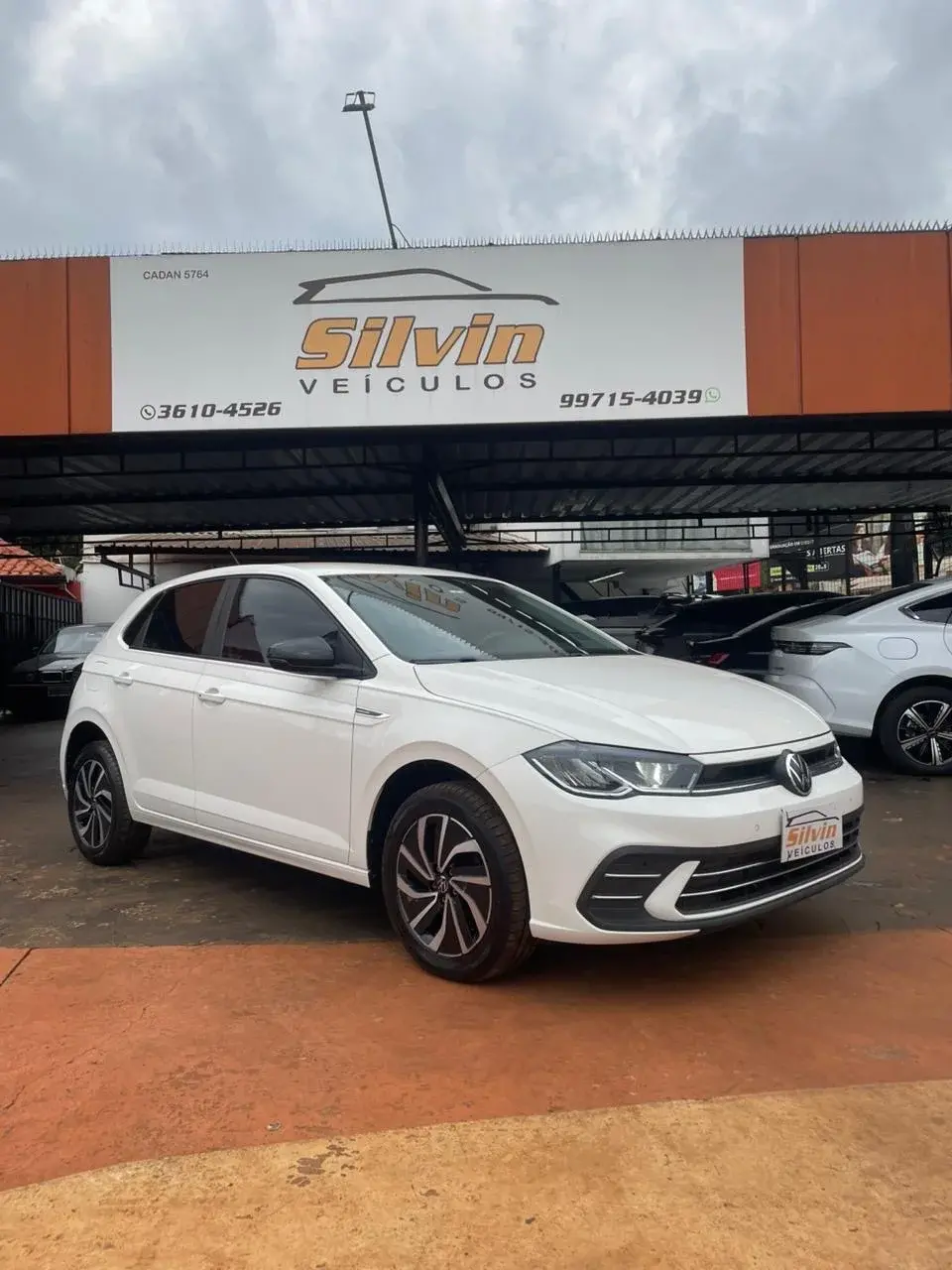 VOLKSWAGEN Polo Hatch