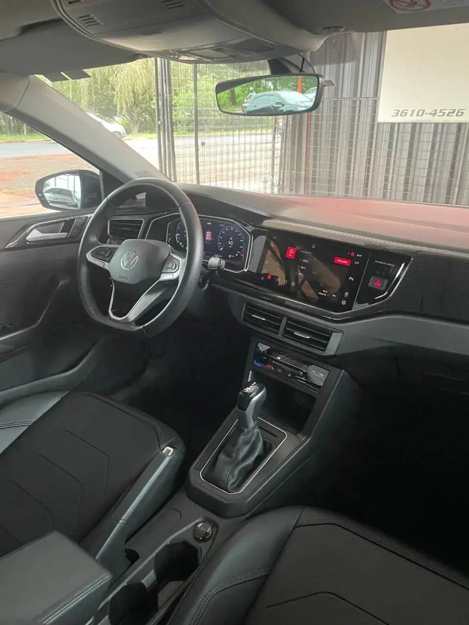 VOLKSWAGEN Polo Hatch - Foto