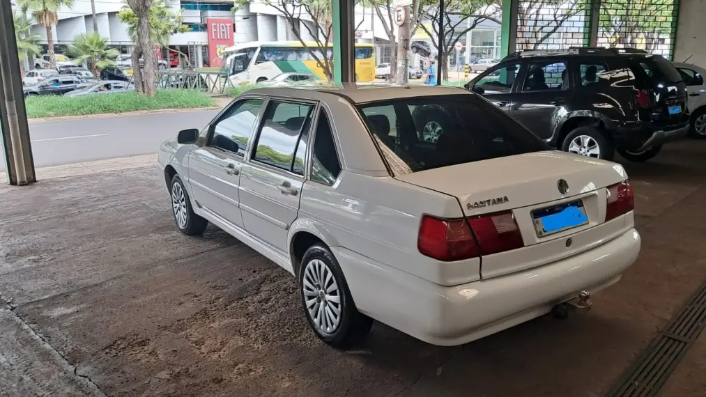 VOLKSWAGEN Santana - Foto