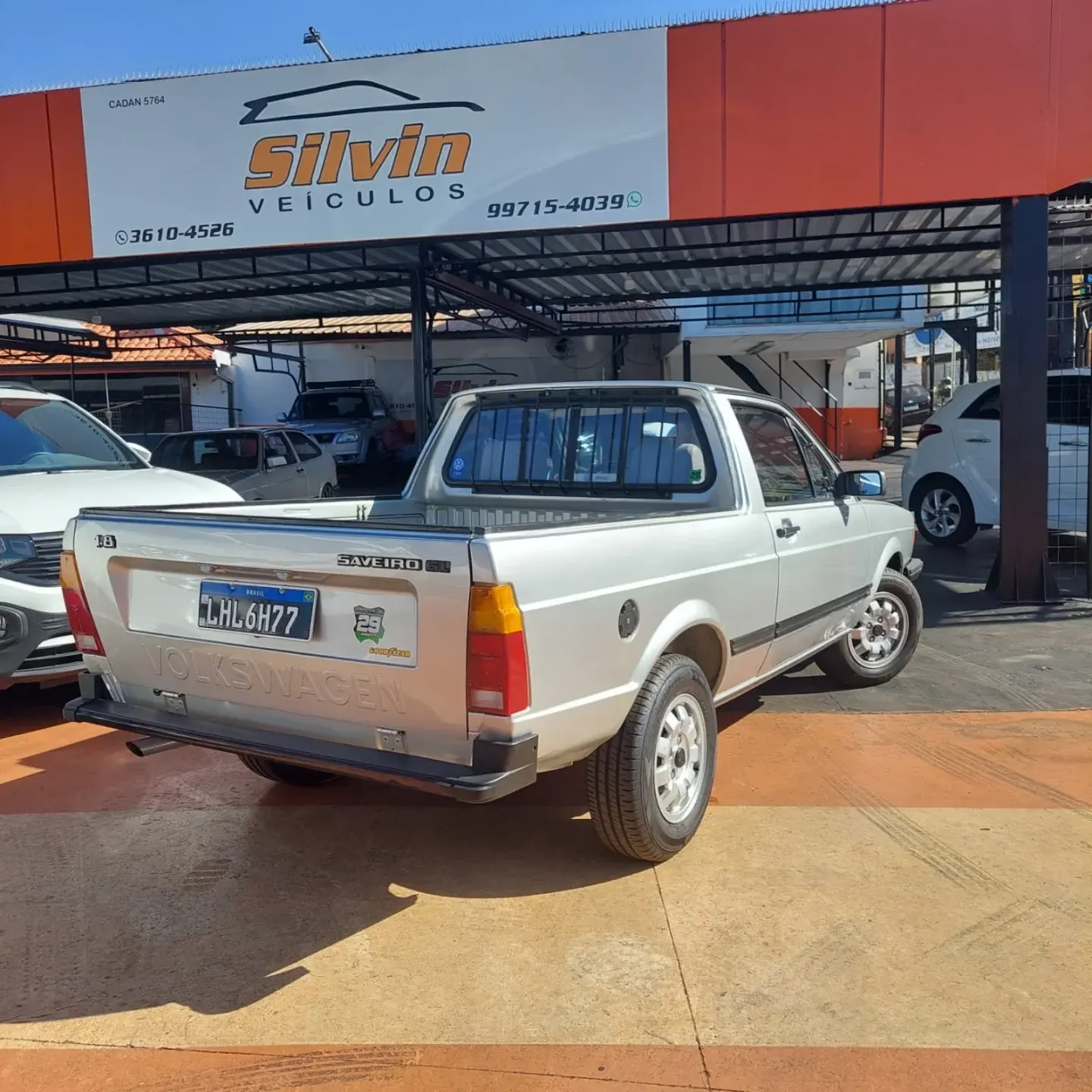 VOLKSWAGEN Saveiro - Foto