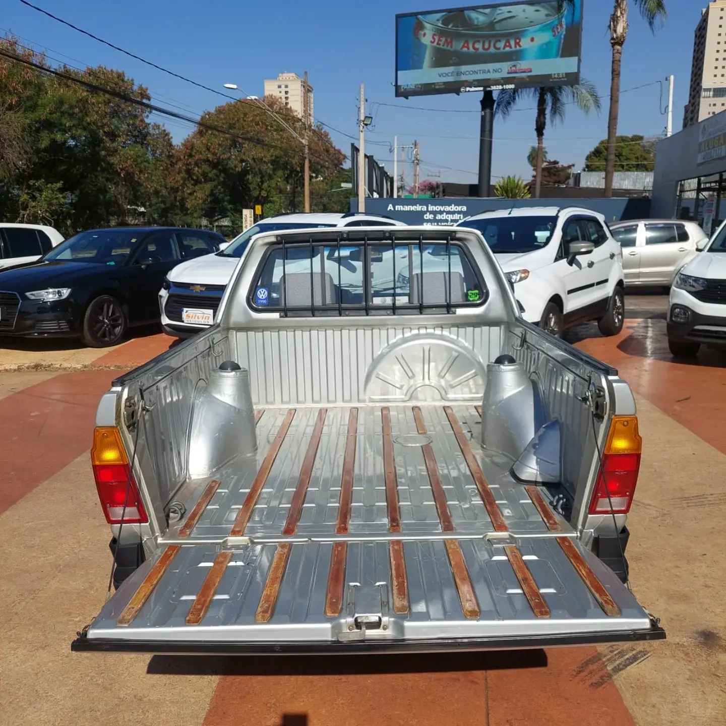 VOLKSWAGEN Saveiro - Foto