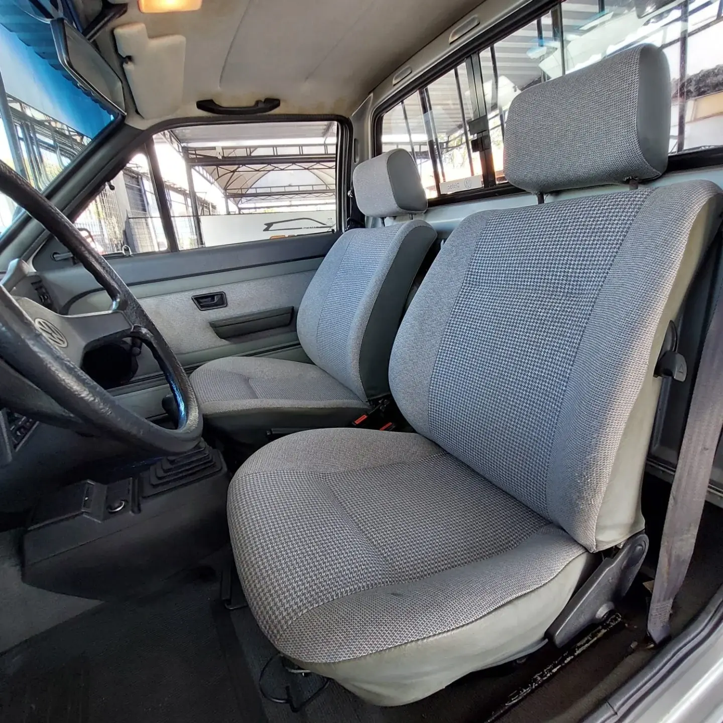 VOLKSWAGEN Saveiro - Foto