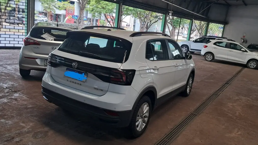 VOLKSWAGEN T-Cross - Foto