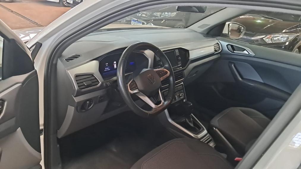 VOLKSWAGEN T-Cross - Foto