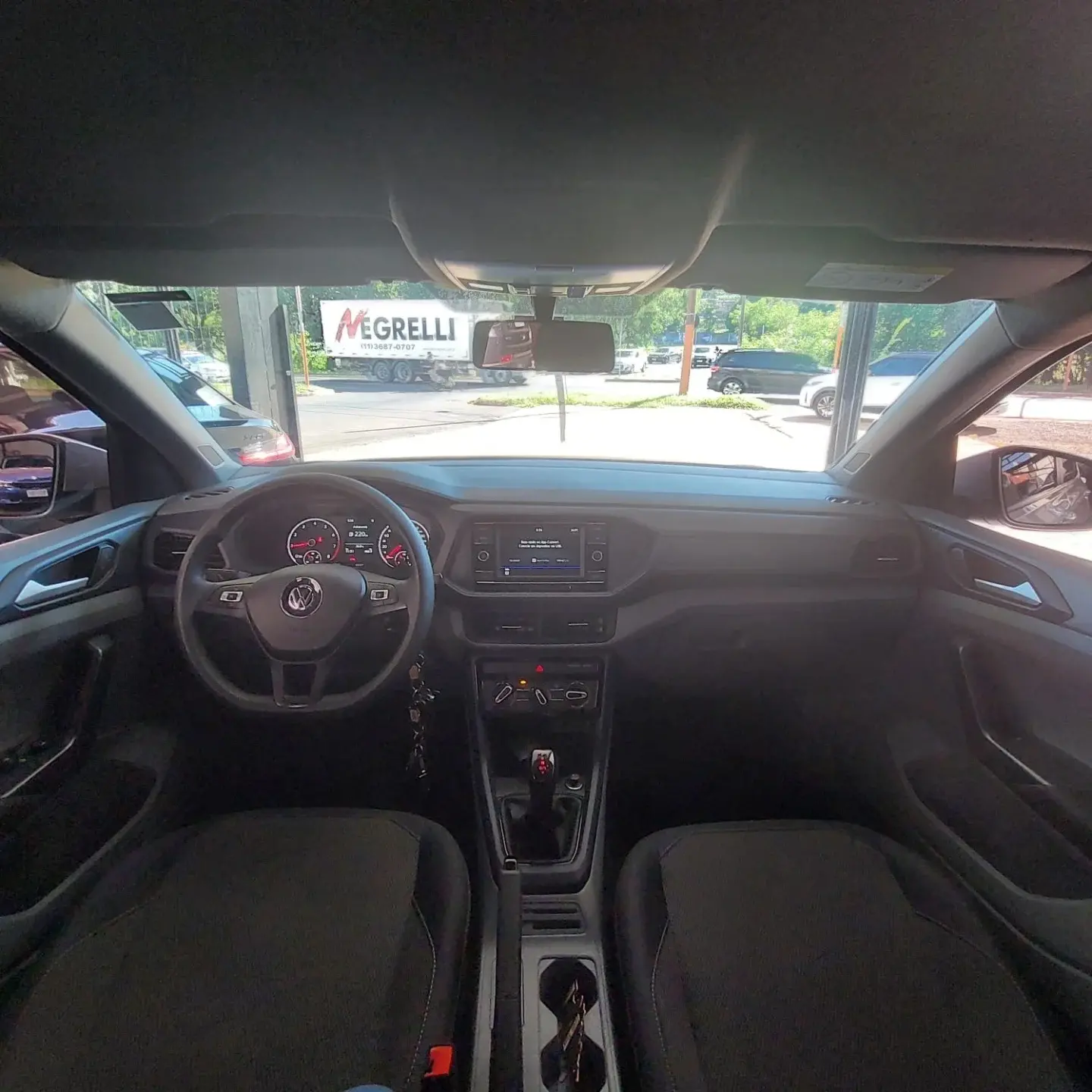 VOLKSWAGEN T-Cross - Foto