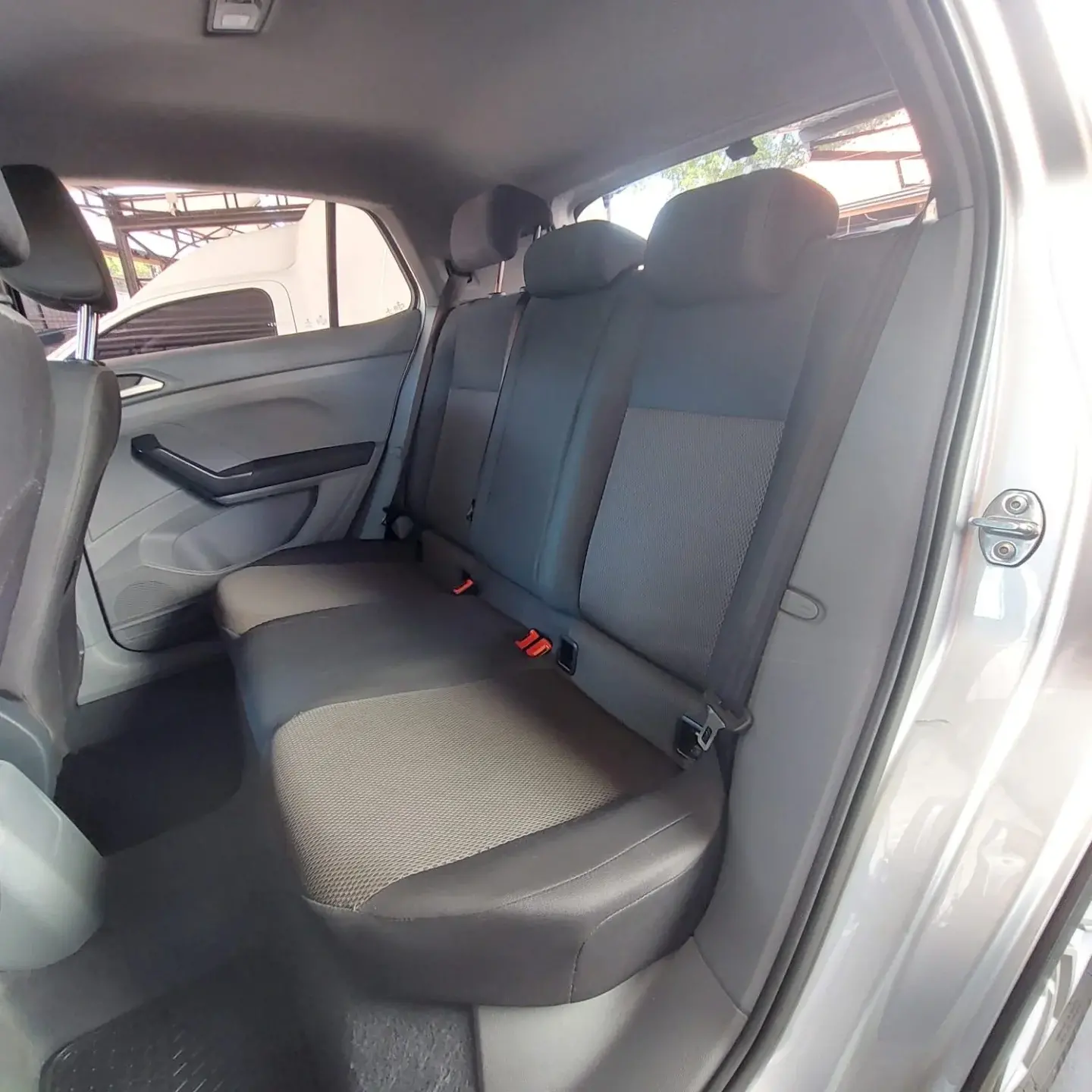 VOLKSWAGEN T-Cross - Foto