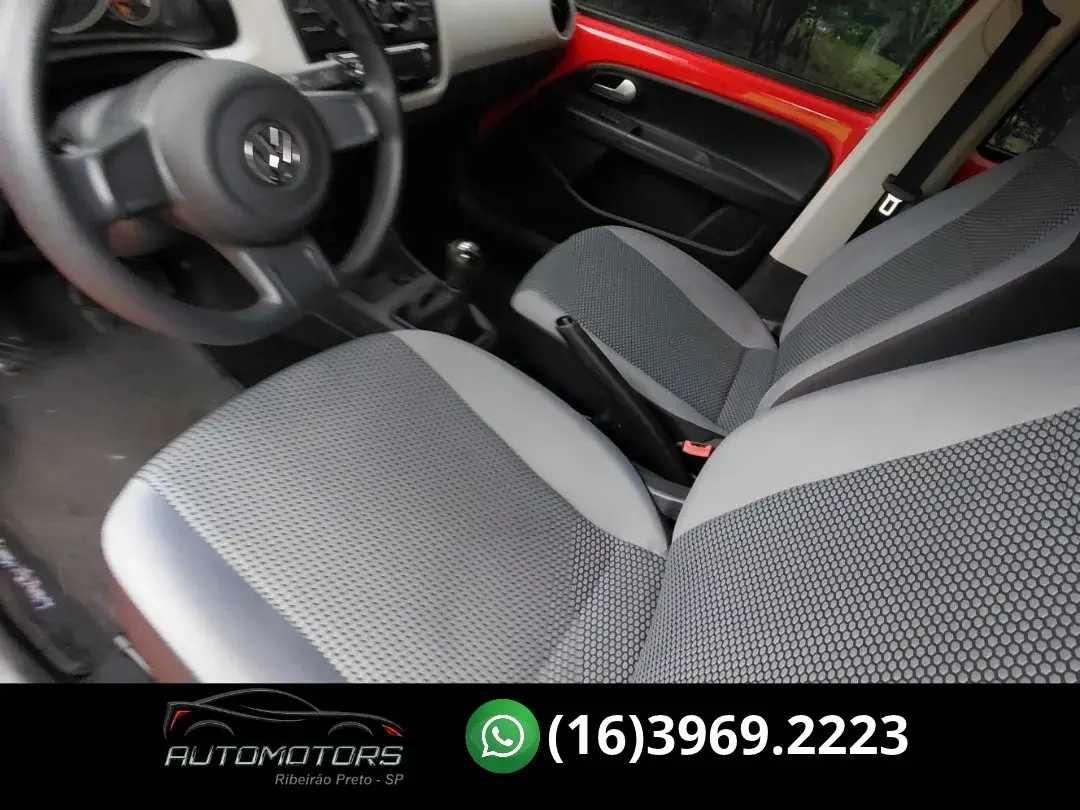 VOLKSWAGEN UP - Foto