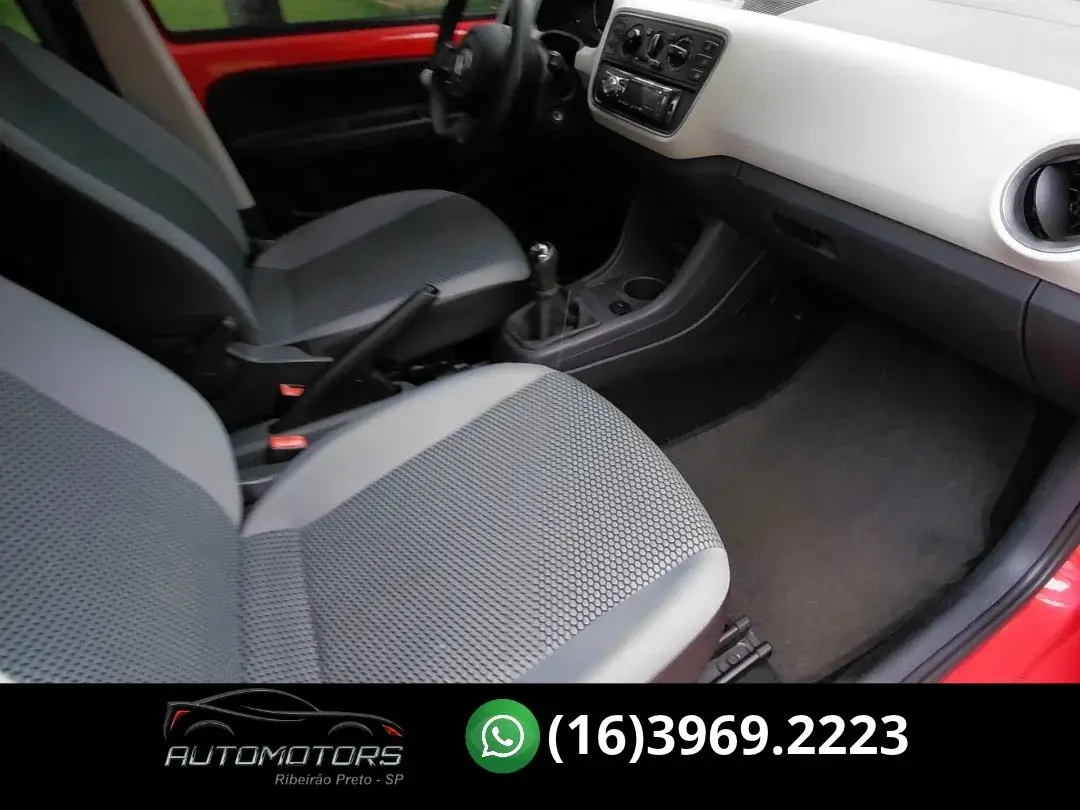 VOLKSWAGEN UP - Foto