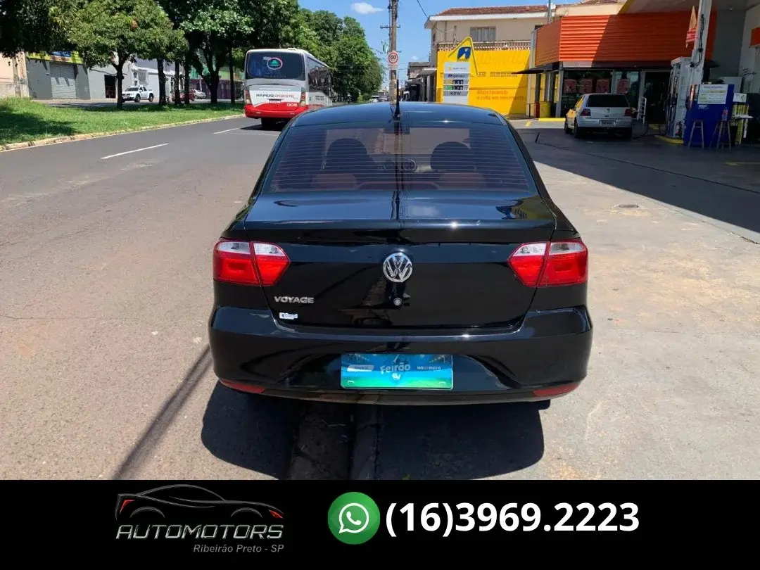 VOLKSWAGEN Voyage - Foto