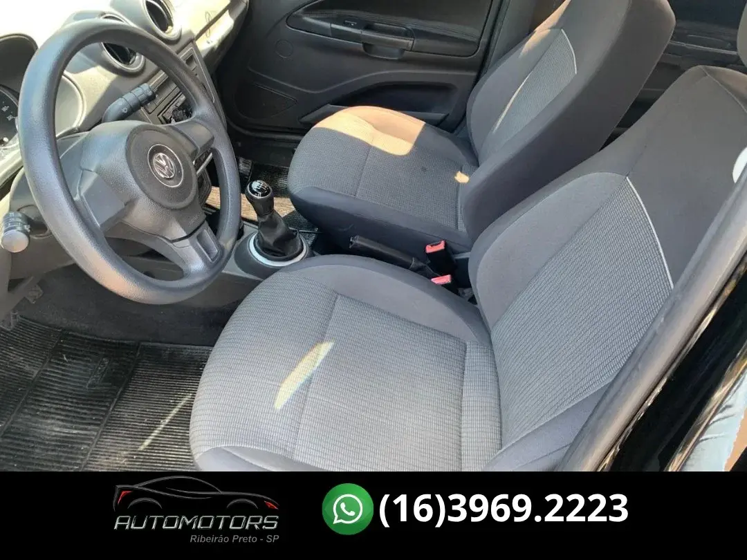 VOLKSWAGEN Voyage - Foto