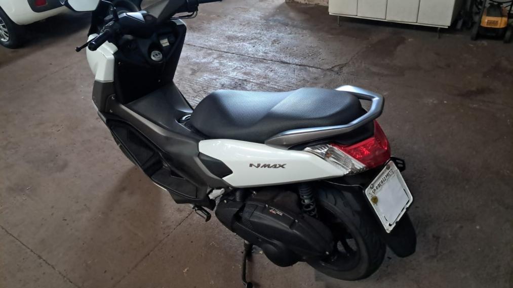 YAMAHA NMax 160 - Foto