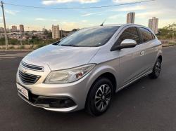 CHEVROLET Onix Hatch 1.0 4P FLEX LT