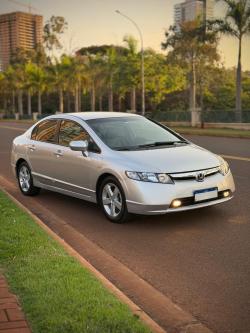 HONDA Civic 1.8 16V 4P FLEX LXS AUTOMÁTICO