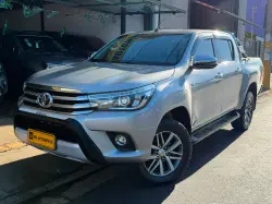 TOYOTA Hilux Caminhonete 2.8 16V SRX 4X4 DIESEL CABINE DUPLA AUTOM�TICO