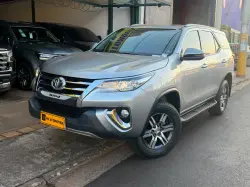 TOYOTA Hilux SW4 2.7 16V 4P FLEX SRV 7 LUGARES AUTOM�TICO
