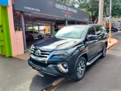 TOYOTA Hilux SW4 2.8 16V 4P SRX 4X4 7 LUGARES TURBO DIESEL AUTOMTICO