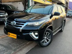 TOYOTA Hilux SW4 2.8 4P SRX 4X4 TURBO DIESEL AUTOM�TICO