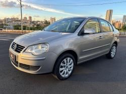 VOLKSWAGEN Polo Sedan 1.6 4P FLEX